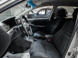 Хетчбэк Toyota Corolla 2005 года, 630000 рублей, Красноярск