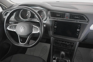 Внедорожник Volkswagen Tiguan 2021 года, 2849000 рублей, Кемерово