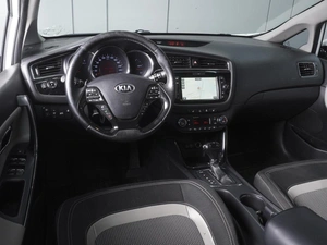 Хетчбэк Kia Ceed 2017 года, 1050000 рублей, Ростов-на-Дону