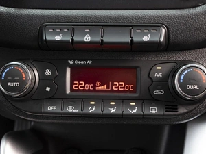 Хетчбэк Kia Ceed 2015 года, 970000 рублей, Омск