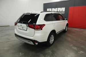 Внедорожник Mitsubishi Outlander 2021 года, 2450000 рублей, Курск