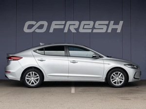Седан Hyundai Elantra 2017 года, 1300000 рублей, Краснодар