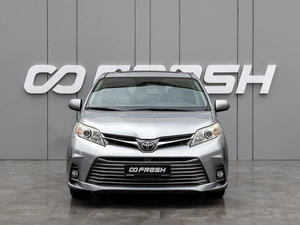 Минивэн Toyota Sienna 2017 года, 3170000 рублей, Краснодар