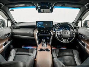 Внедорожник Toyota Harrier 2022 года, 4305000 рублей, Красноярск