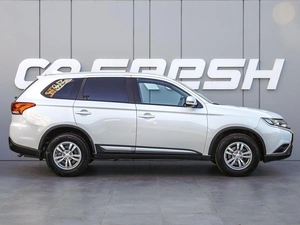 Внедорожник Mitsubishi Outlander 2018 года, 2120000 рублей, Краснодар