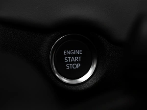 Внедорожник Toyota RAV4 2026 года, 4999000 рублей, Тюмень