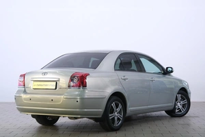 Седан Toyota Avensis 2008 года, 949000 рублей, Омск