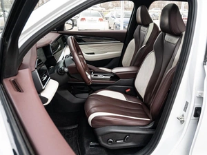 Внедорожник Geely Monjaro 2023 года, 3270000 рублей, Краснодар