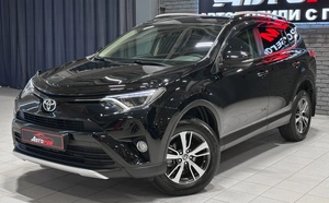 Внедорожник Toyota RAV4 2017 года, 2480000 рублей, Красноярск