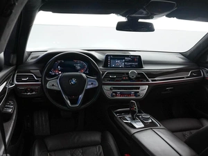 Седан BMW 7 серия 2021 года, 6824434 рублей, Москва
