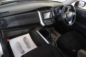 Универсал Toyota Corolla Fielder 2015 года, 1479000 рублей, Омск