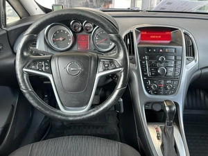 Хетчбэк Opel Astra 2014 года, 880000 рублей, Уфа