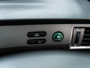 Минивэн Honda Freed 2013 года, 1199000 рублей, Красноярск