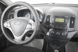 Хетчбэк Hyundai i30 2011 года, 749000 рублей, Кемерово