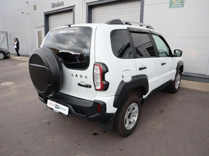 Внедорожник ВАЗ (LADA) Niva 2024 года, 1050000 рублей, Железногорск