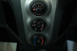 Хетчбэк Toyota Vitz 2010 года, 789000 рублей, Омск
