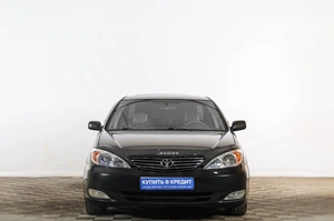 Седан Toyota Camry 2004 года, 899000 рублей, Тюмень