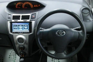 Хетчбэк Toyota Vitz 2008 года, 668000 рублей, Солонцы