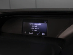 Минивэн Toyota Esquire 2019 года, 2399000 рублей, Омск