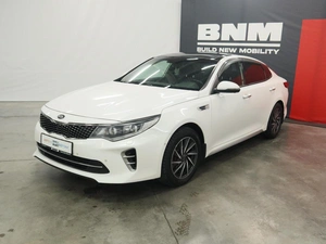 Седан Kia Optima 2017 года, 2120000 рублей, Курск