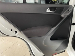 Внедорожник Volkswagen Tiguan 2014 года, 1147000 рублей, Солонцы