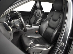 Внедорожник Volvo XC60 2019 года, 3184300 рублей, Казань
