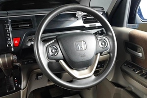Минивэн Honda Stepwgn Spada 2015 года, 1499000 рублей, Тюмень