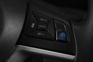 Минивэн Nissan Serena 2018 года, 1970000 рублей, Омск