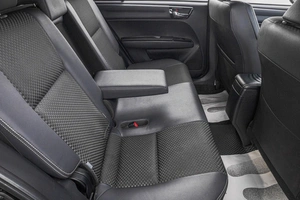 Универсал Toyota Corolla Fielder 2015 года, 1579000 рублей, Барнаул