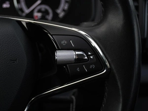 Внедорожник Skoda Karoq 2021 года, 2399000 рублей, Тверь