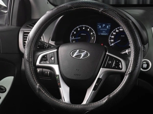 Седан Hyundai Solaris 2011 года, 769000 рублей, Тюмень
