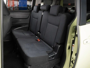 Минивэн Toyota Sienta 2015 года, 1279000 рублей, Тюмень