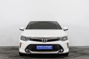 Седан Toyota Camry 2017 года, 2439000 рублей, Сургут