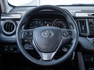 Внедорожник Toyota RAV4 2017 года, 1997000 рублей, Ставрополь