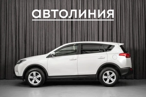 Внедорожник Toyota RAV4 2013 года, 1799000 рублей, Красноярск