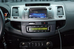 Пикап Toyota Hilux 2014 года, 2597000 рублей, Красноярск