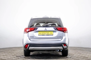 Внедорожник Mitsubishi Outlander 2017 года, 1899000 рублей, Пермь