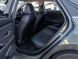 Седан Hyundai Elantra 2023 года, 2070000 рублей, Краснодар