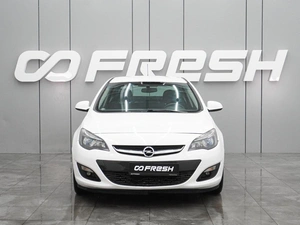 Седан Opel Astra 2014 года, 924000 рублей, Воронеж