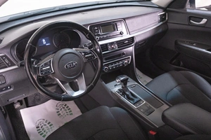 Седан Kia Optima 2018 года, 1499000 рублей, Томск