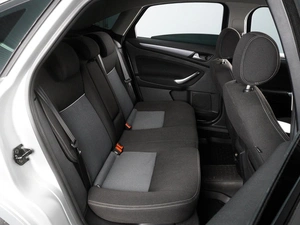 Седан Ford Mondeo 2011 года, 890000 рублей, Красный Пахарь