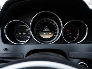 Седан Mercedes-benz C-класс 2011 года, 1425000 рублей, Ставрополь