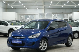 Хетчбэк Hyundai Solaris 2012 года, 1039000 рублей, Омск