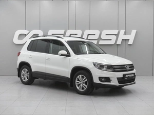 Внедорожник Volkswagen Tiguan 2014 года, 1715000 рублей, Ростов-на-Дону