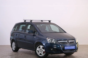 Минивэн Opel Zafira 2011 года, 729000 рублей, Омск