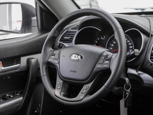 Внедорожник Kia Sorento 2013 года, 1899000 рублей, Волгоград