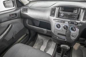 Универсал Toyota Succeed 2002 года, 499000 рублей, Барнаул