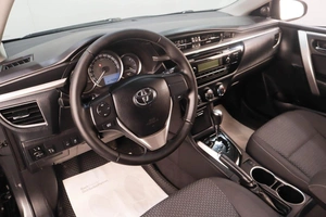 Седан Toyota Corolla 2013 года, 1299000 рублей, Челябинск