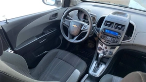 Седан Chevrolet Aveo 2012 года, 592000 рублей, Красноярск