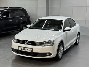 Седан Volkswagen Jetta 2012 года, 1047000 рублей, Красноярск
